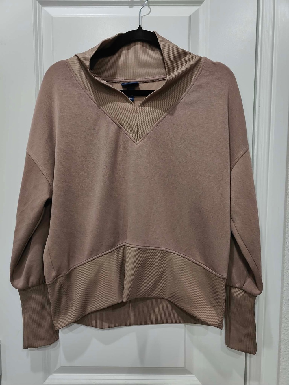 Cozy V-Neck Pullover Sweater - Dusty Mauve